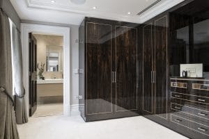 Master en suite & dressing room